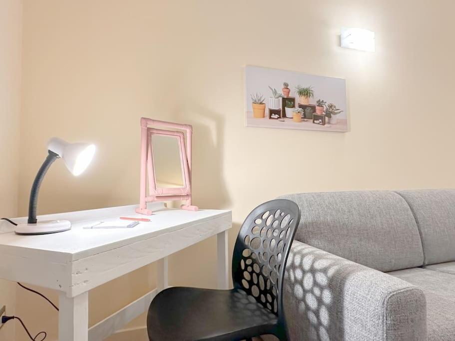 Free Parking Suite Con Wifi - Netflix - Ac Diano San Pietro Bagian luar foto